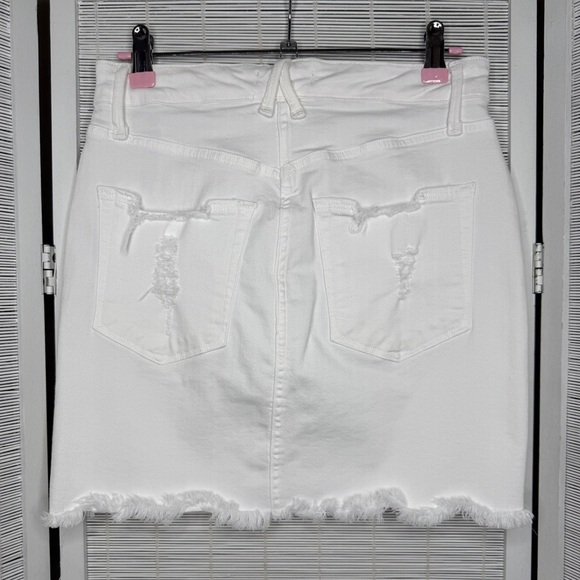 Good American White Distressed Denim Skirt Size 2 - Picture 3 of 8